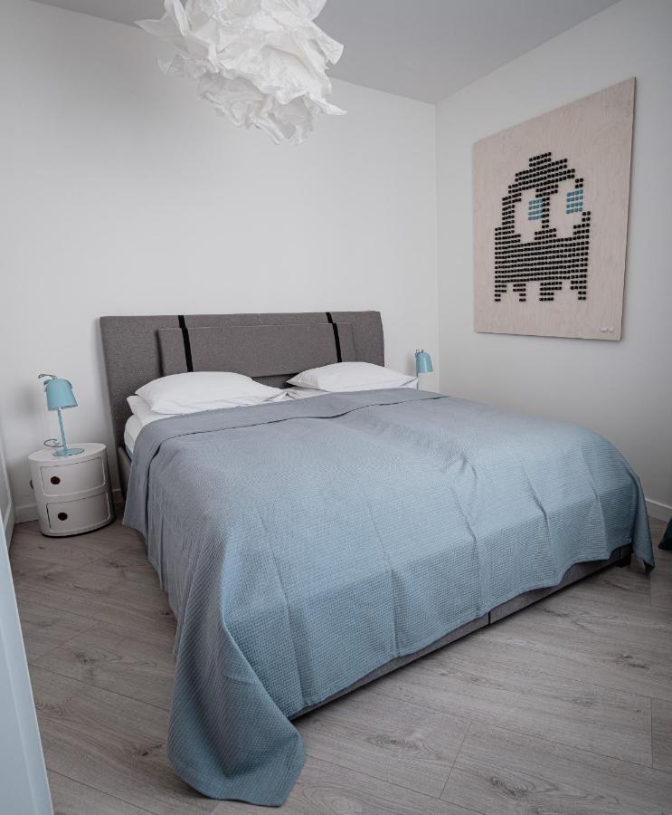 Homewell Apartments Game And Movie Poznań Esterno foto