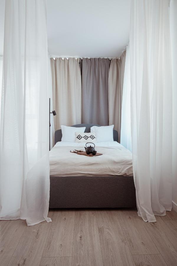 Homewell Apartments Game And Movie Poznań Esterno foto