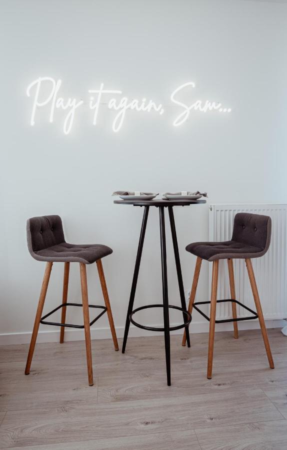 Homewell Apartments Game And Movie Poznań Esterno foto